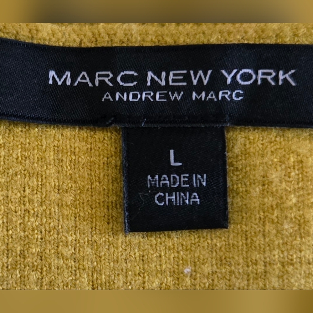 Marc New York Andrew Marc Pullover Sweater Sz Large Gold Black White Euc LS - Picture 4 of 8
